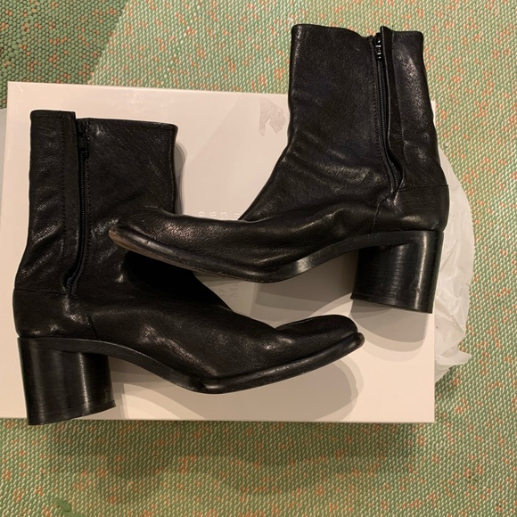Maison Margiela - Tabi - Size 39.5 - Black Leather Ankle Boots - Picture 5 of 14